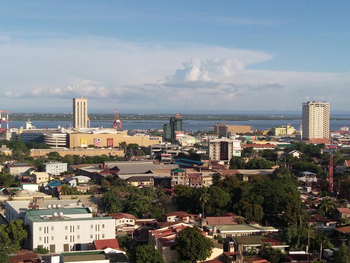 2405 Mabolo Garden Flats Apartment Cebu Bagian luar foto