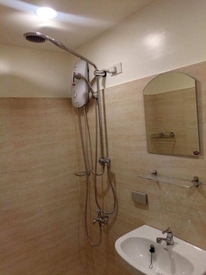 2405 Mabolo Garden Flats Apartment Cebu Bagian luar foto